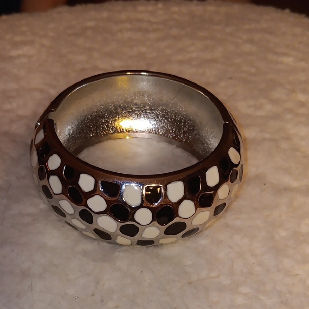 Elegant Black and White Bangle Bracelet